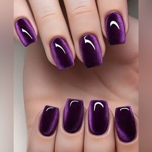 Cats Eye Purple Nails